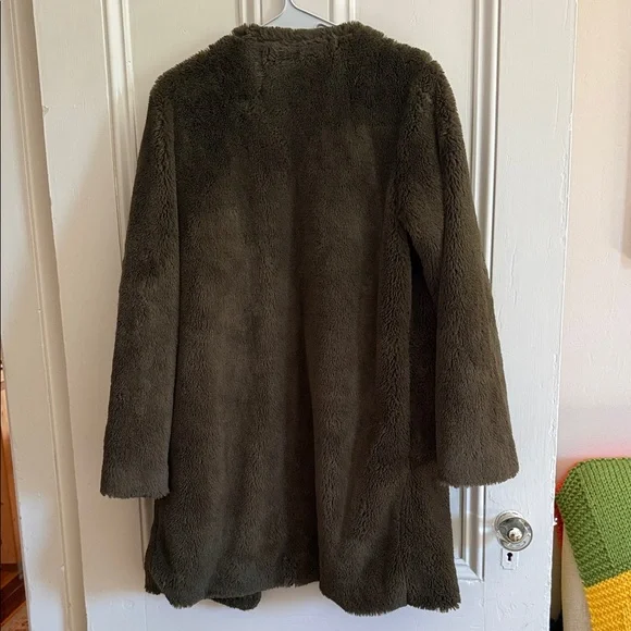 Paper Heart Green Faux Fur Coat - Picture 2 of 4